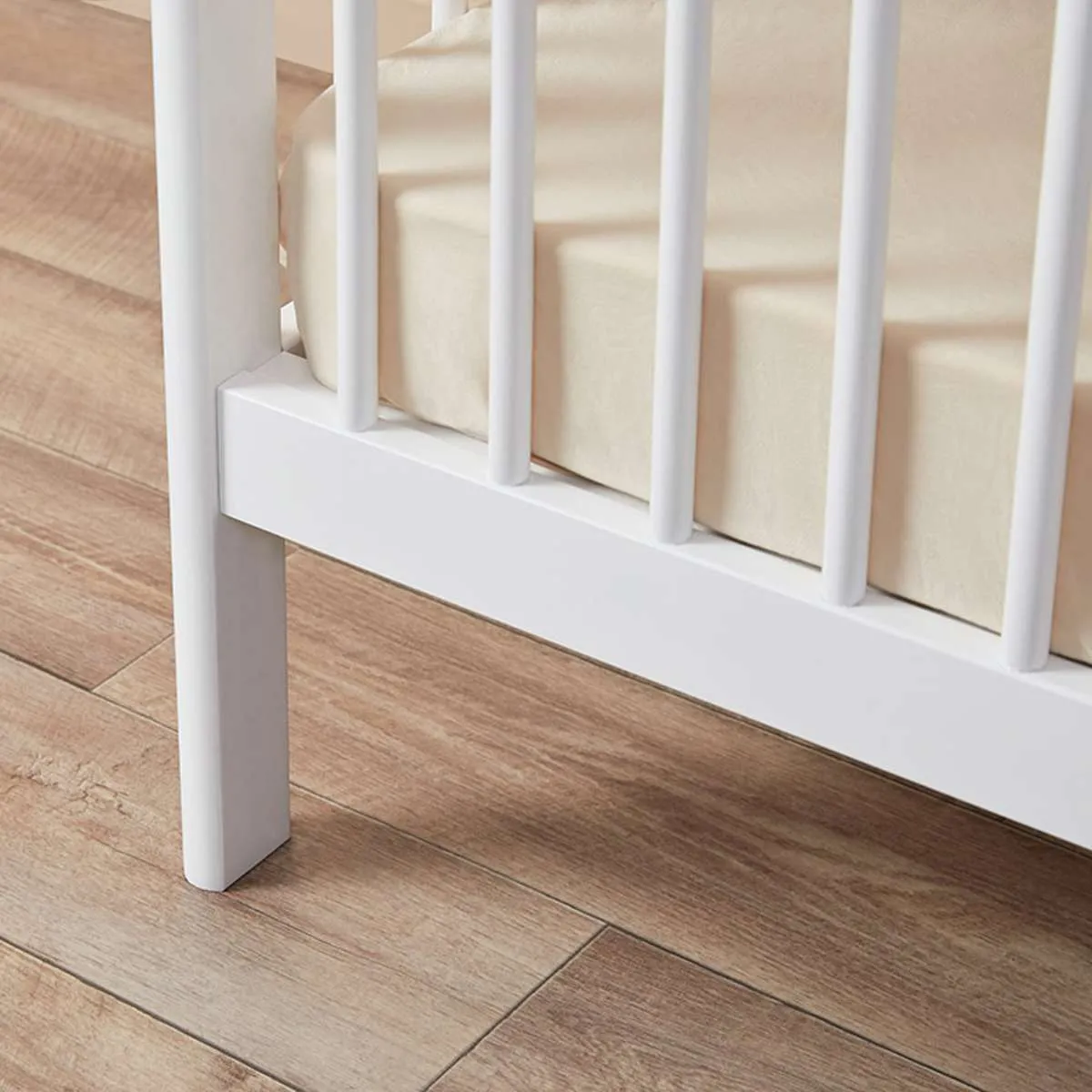 Archie Cot - White Mocka