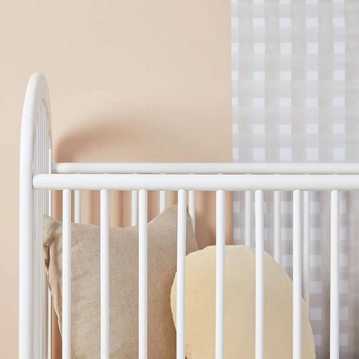 Archie Cot - White Mocka