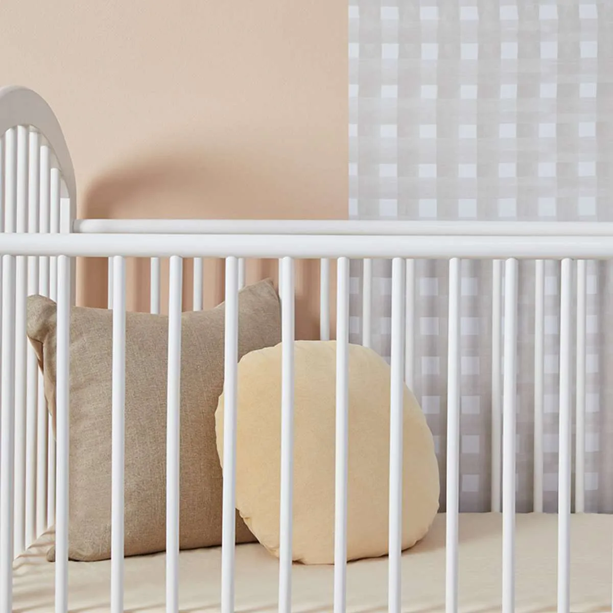 Archie Cot - White Mocka