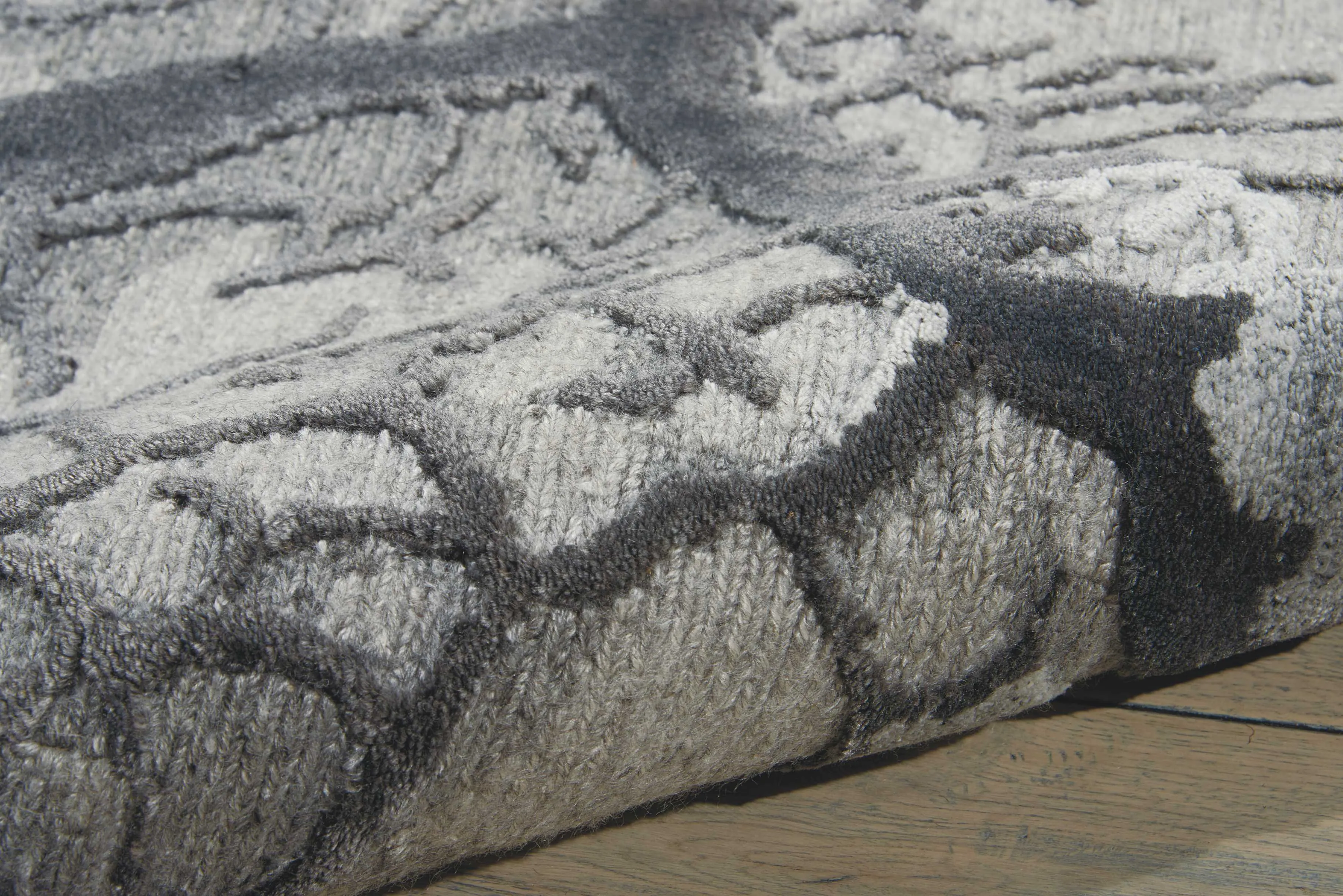 Charcoal Essentials Modern Wool Luxcelle Rug