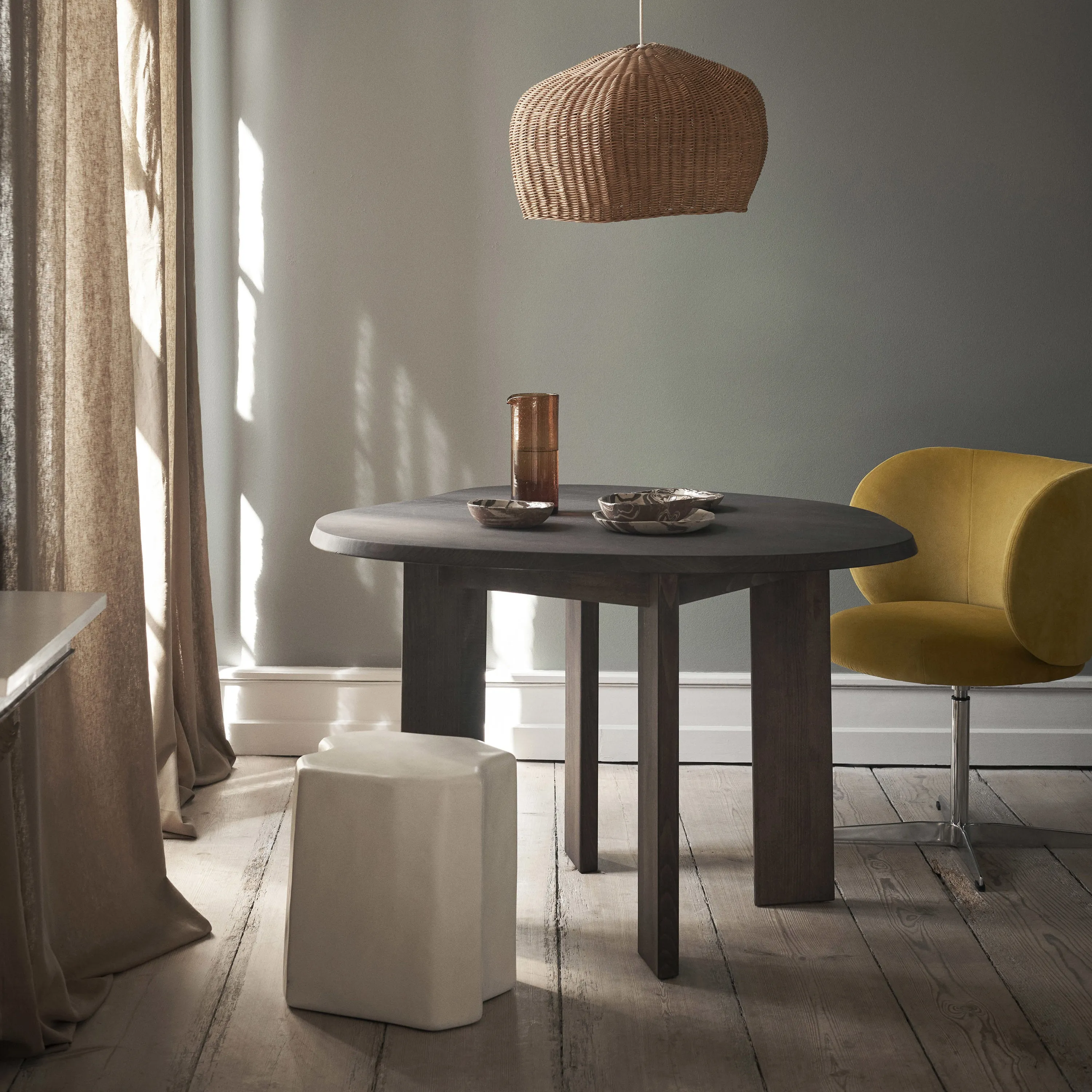 Contour Dining Table