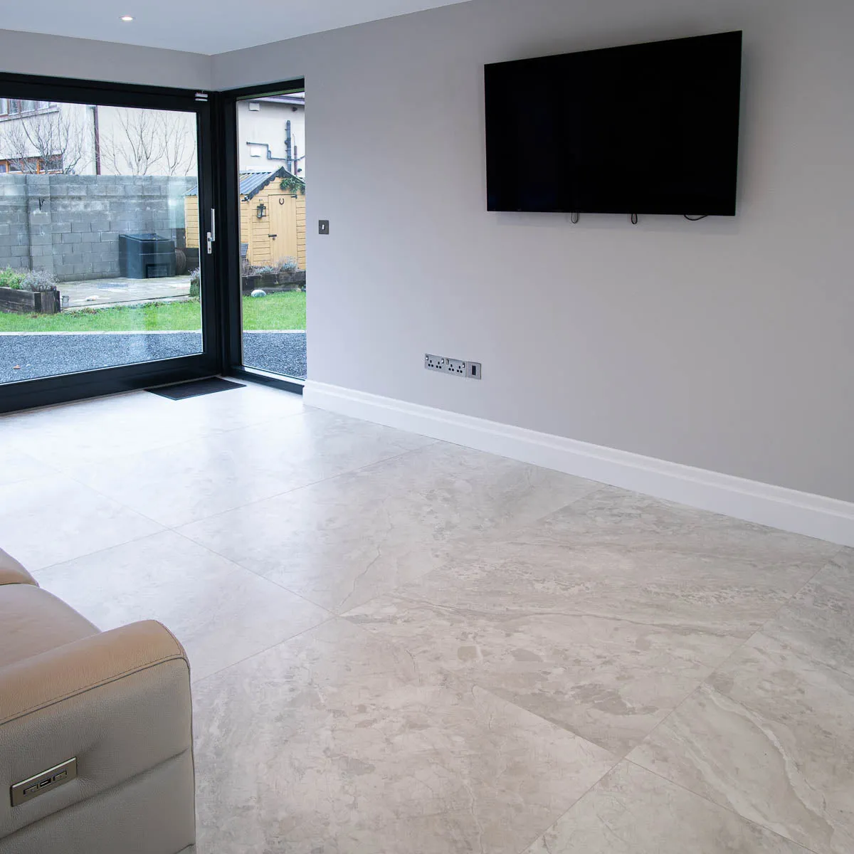 Dreamy Cloud 4D Shaped Marble Effect Porcelain Tile 100x180cm Matt