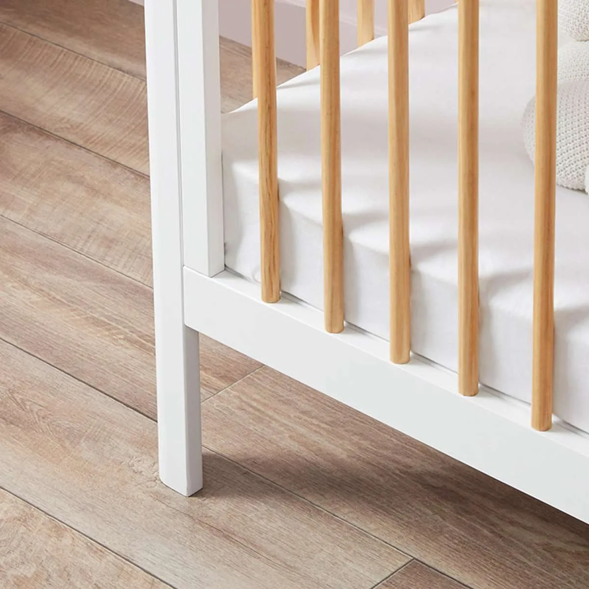 Fraser Coastal Cot - White/Natural Mocka