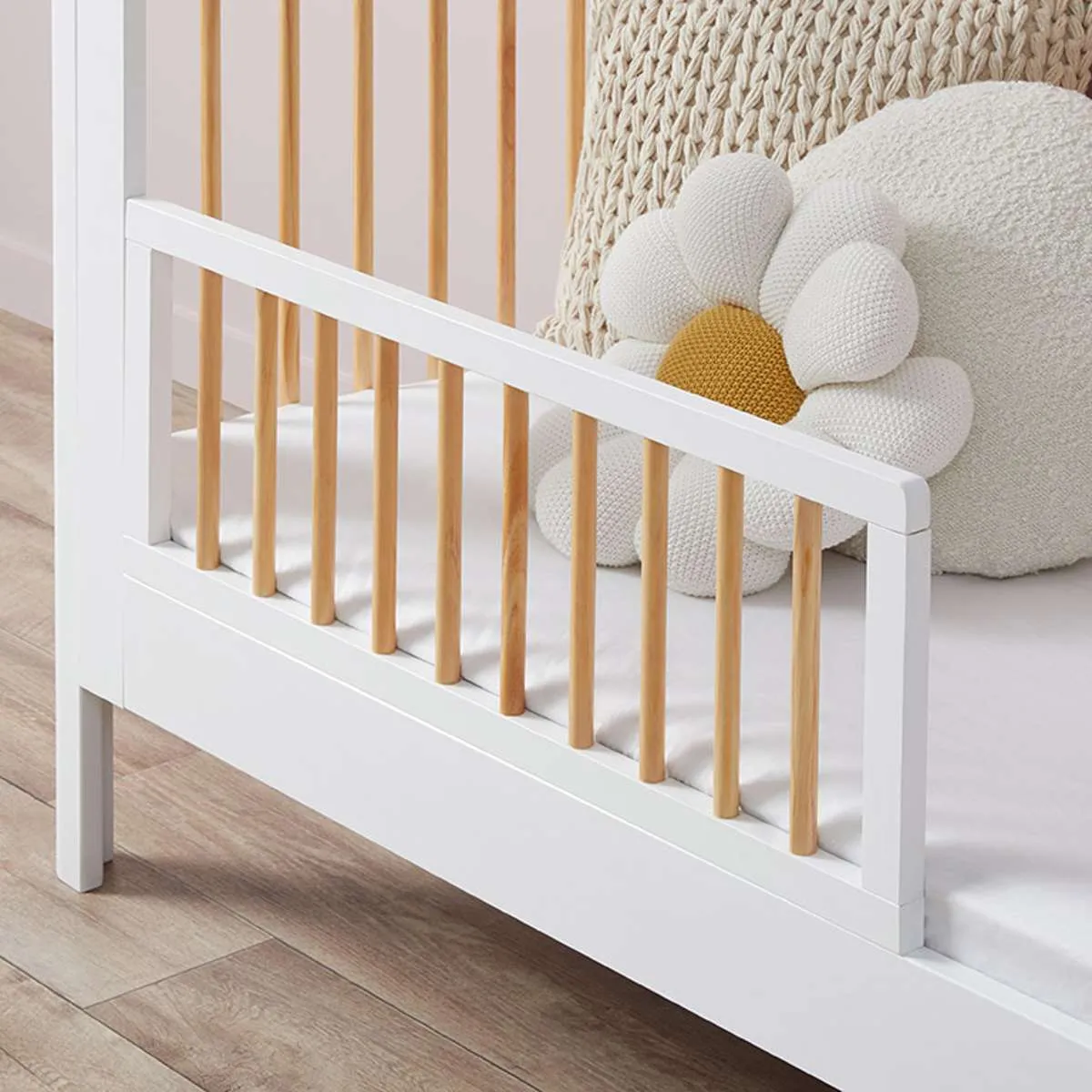 Fraser White/Natural Coastal  3-in-1 Conversion Cot Bundle Mocka