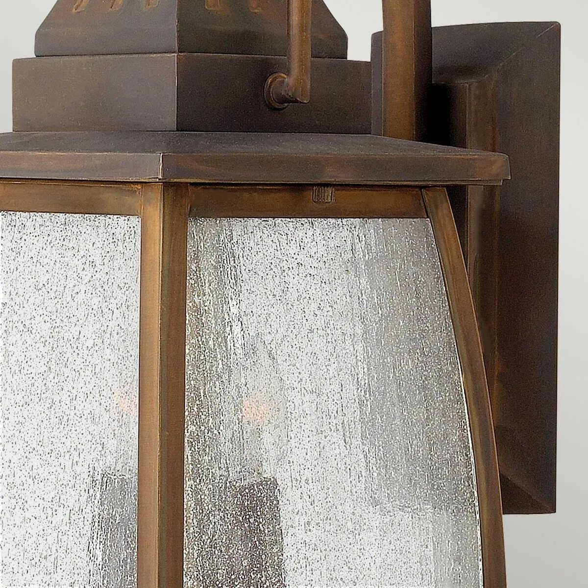 Hinkley Montauk Sienna Medium Outdoor Wall Light