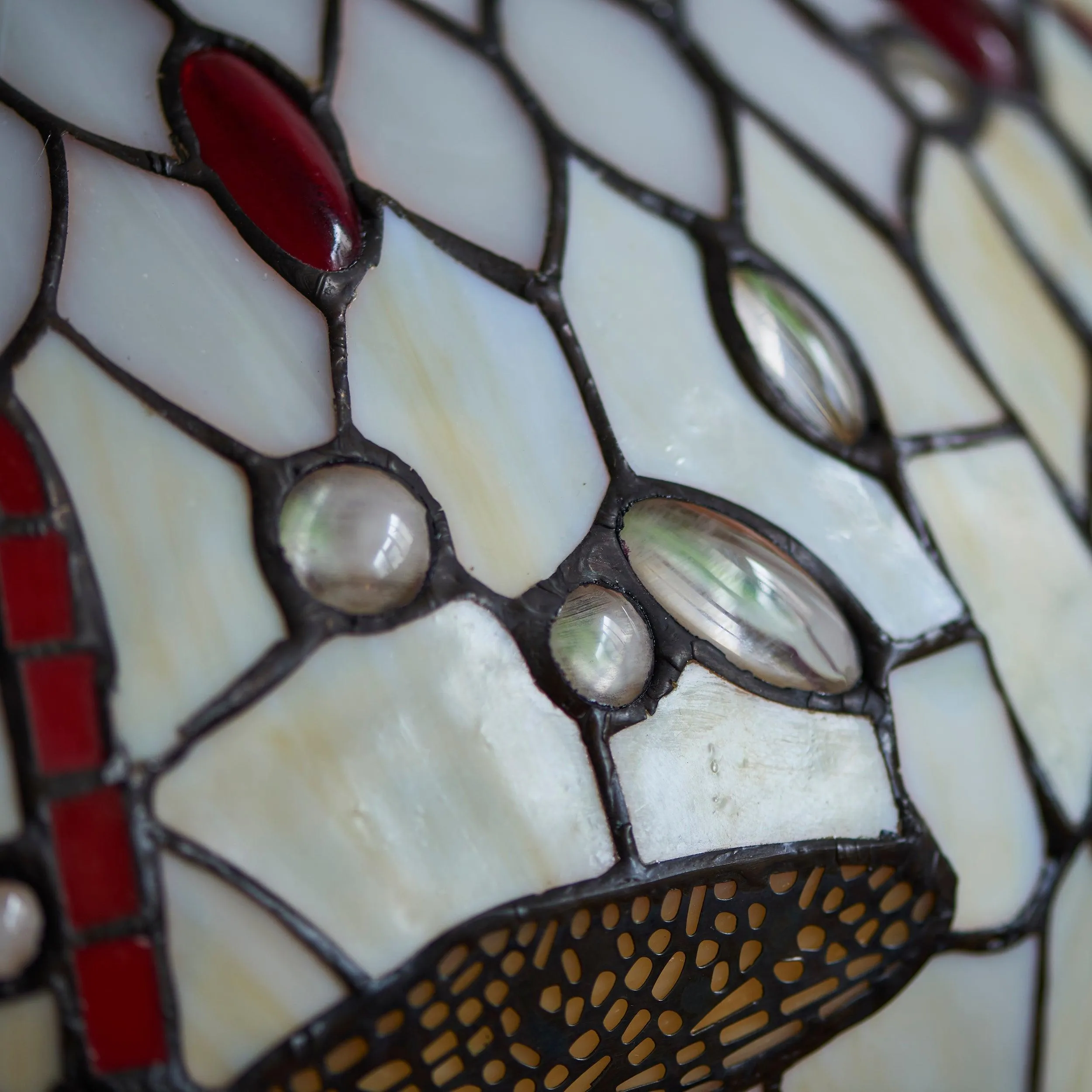 Interiors 1900 Beige Dragonfly Tiffany Table Lamp - Pull Cord