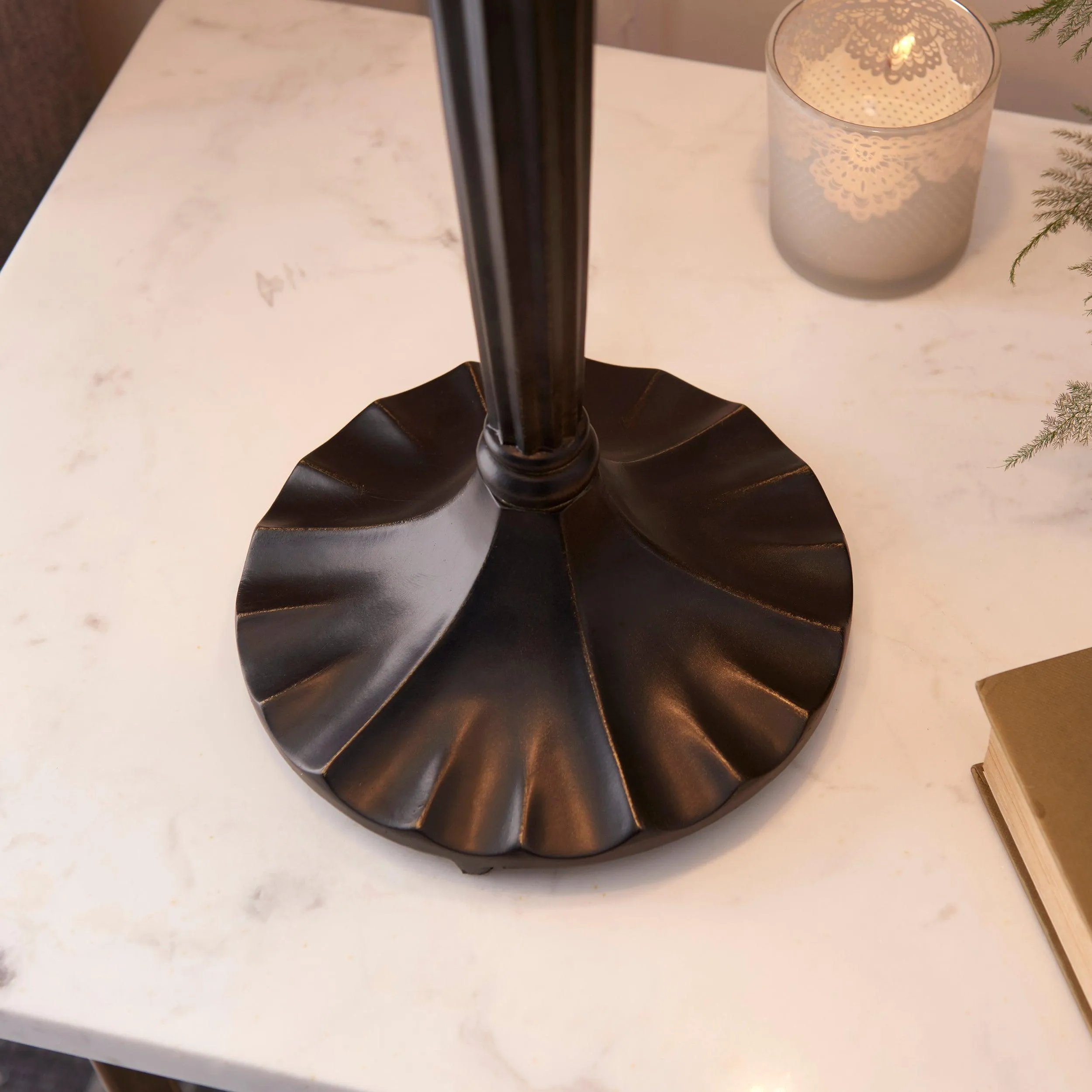 Interiors 1900 Fargo Tiffany Table Lamp