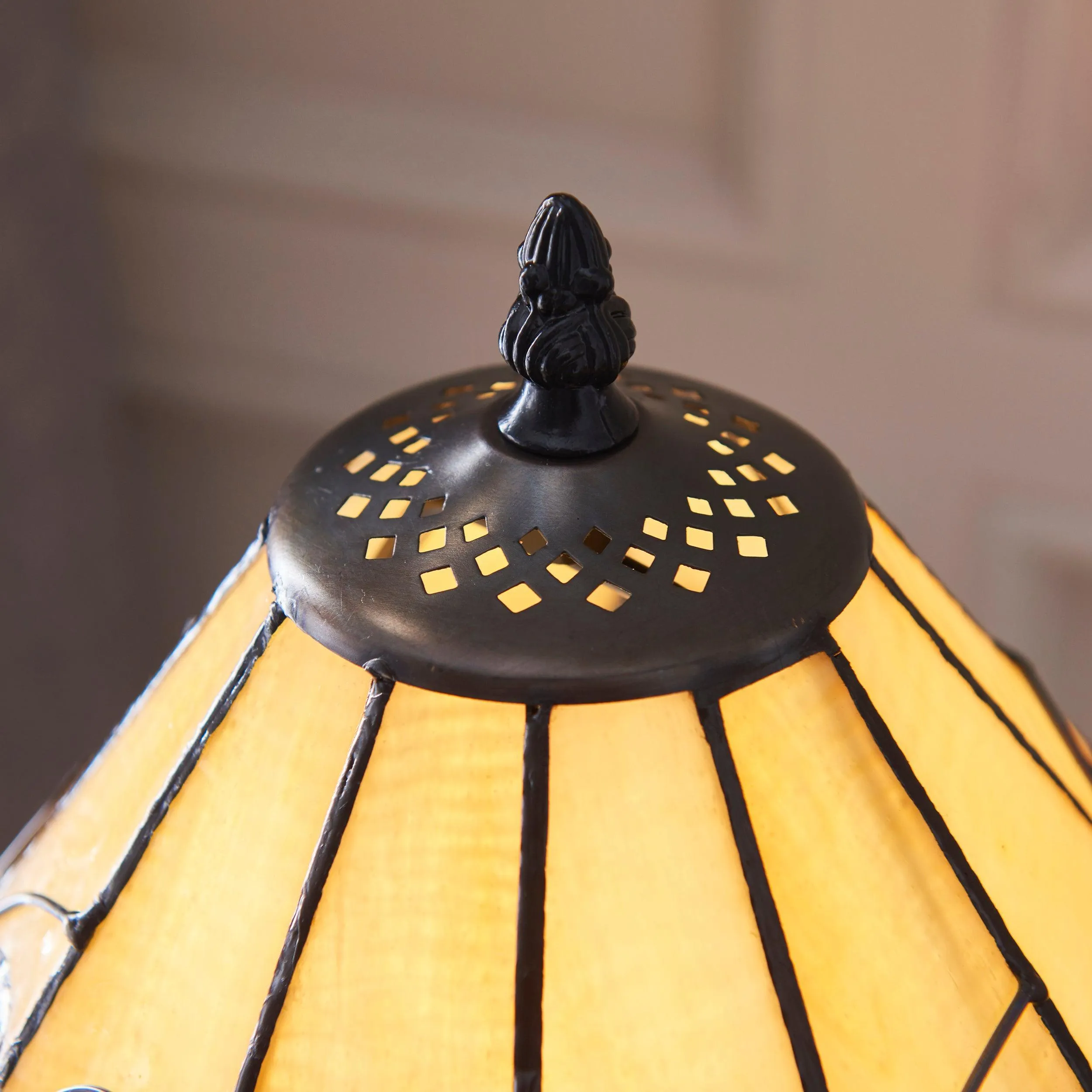 Interiors 1900 Jamelia Small Tiffany Lamp
