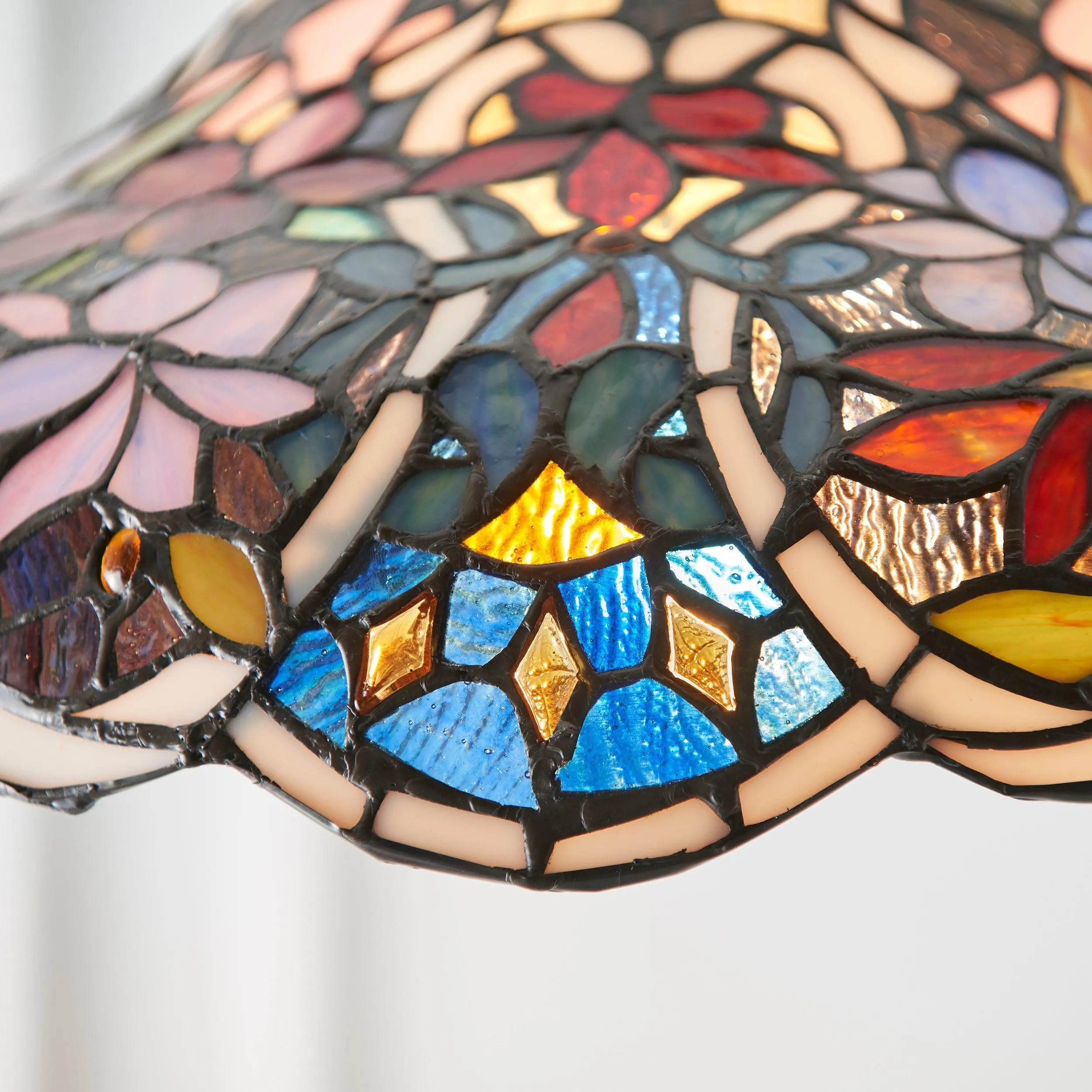 Interiors 1900 Sullivan Medium Tiffany Ceiling Light