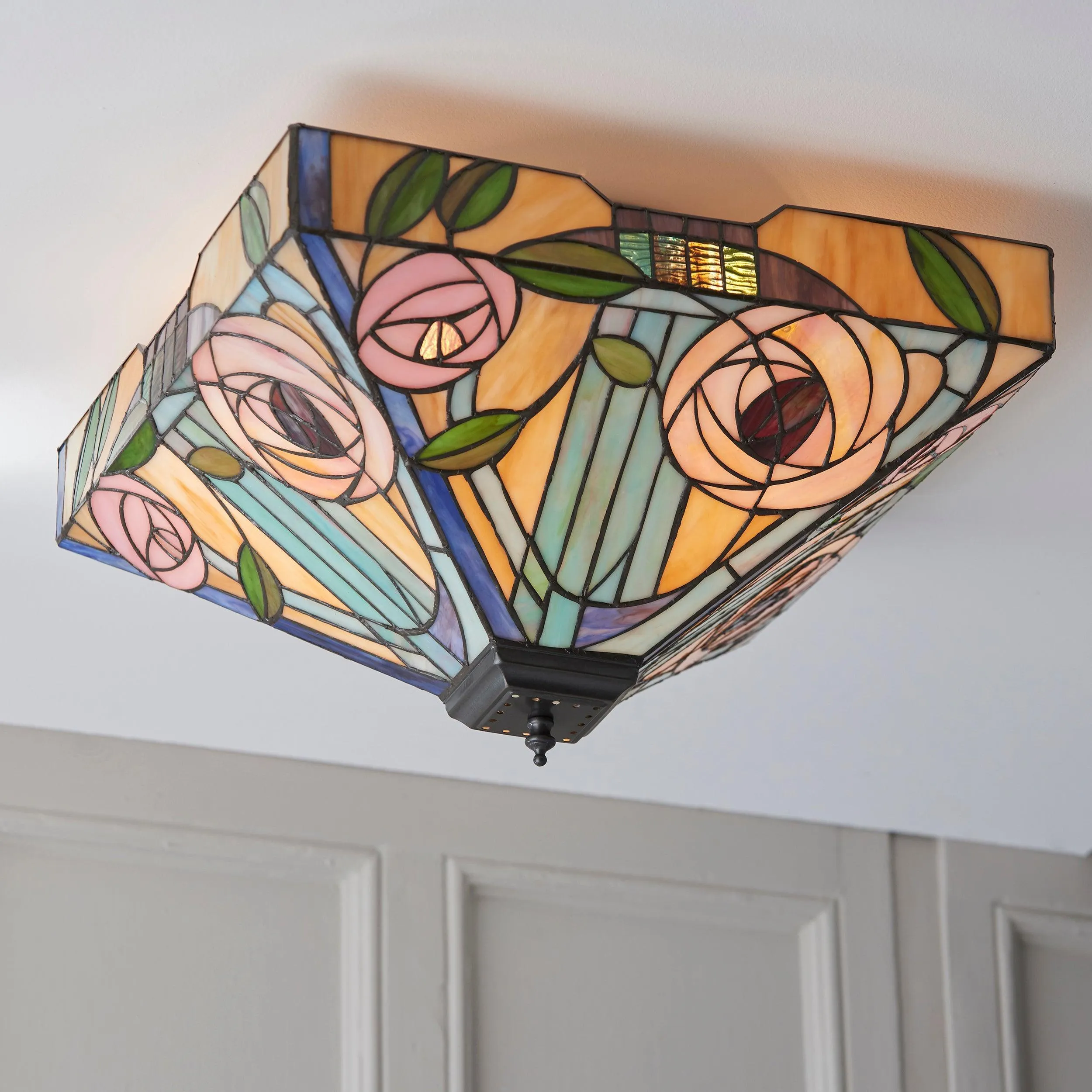 Interiors 1900 Willow Large Flush Tiffany Ceiling Light