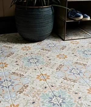 Kashmir Porcelain Pastel
