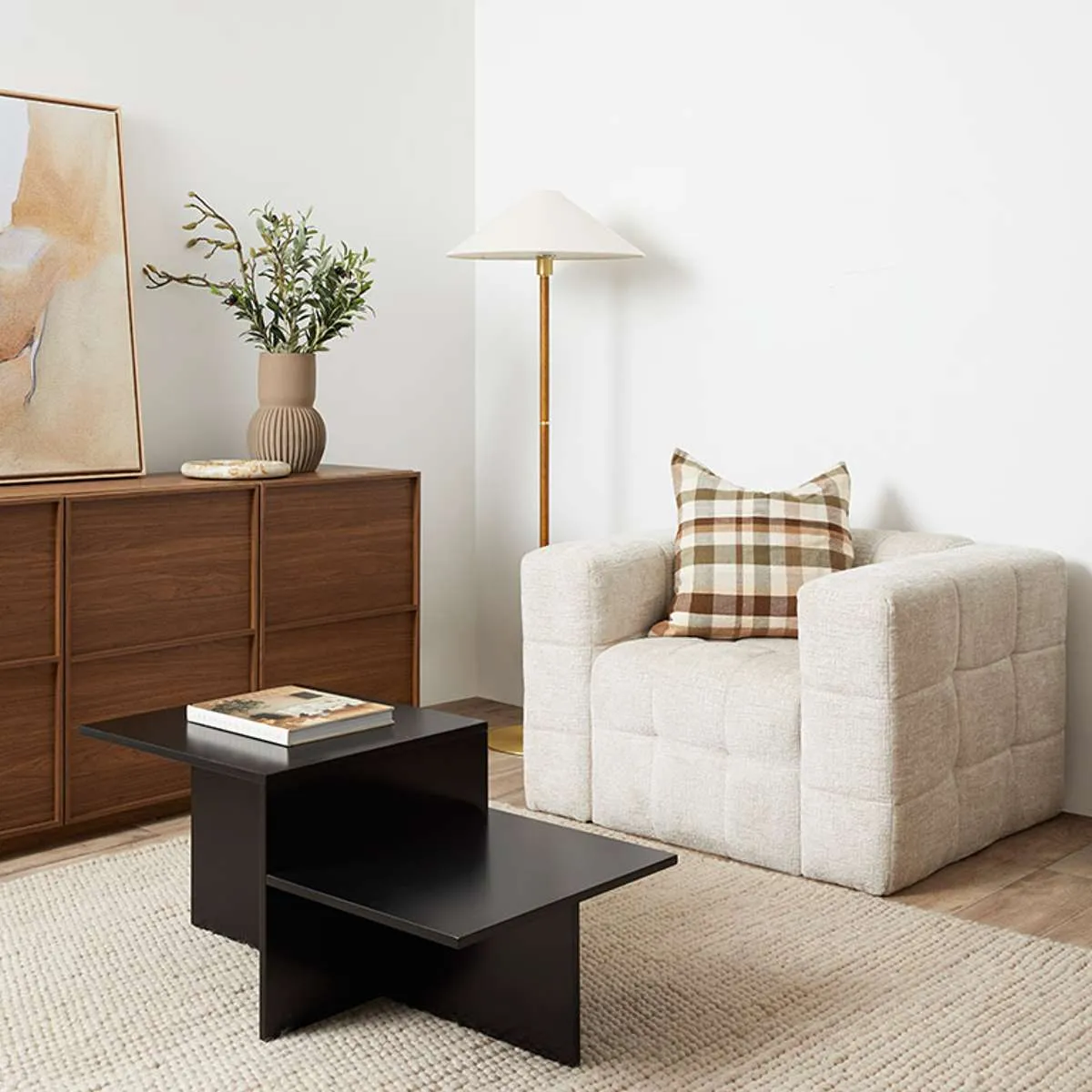 Lenny Armchair - Beige Mocka