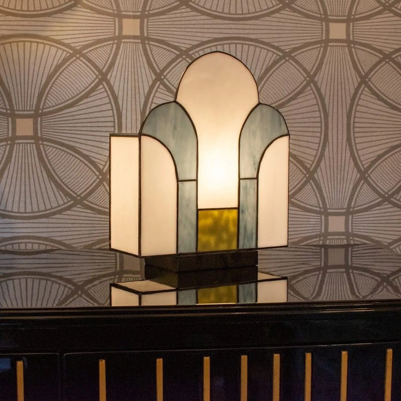 Los Angeles Tiffany Table Lamp
