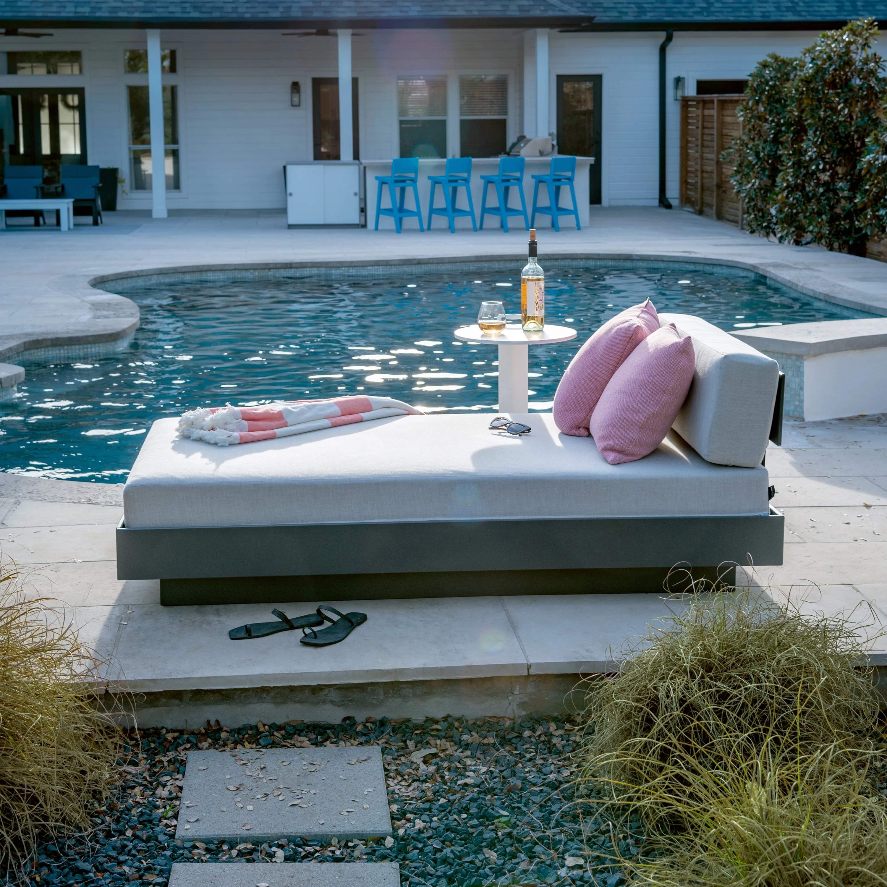 Platform One Chaise Lounge