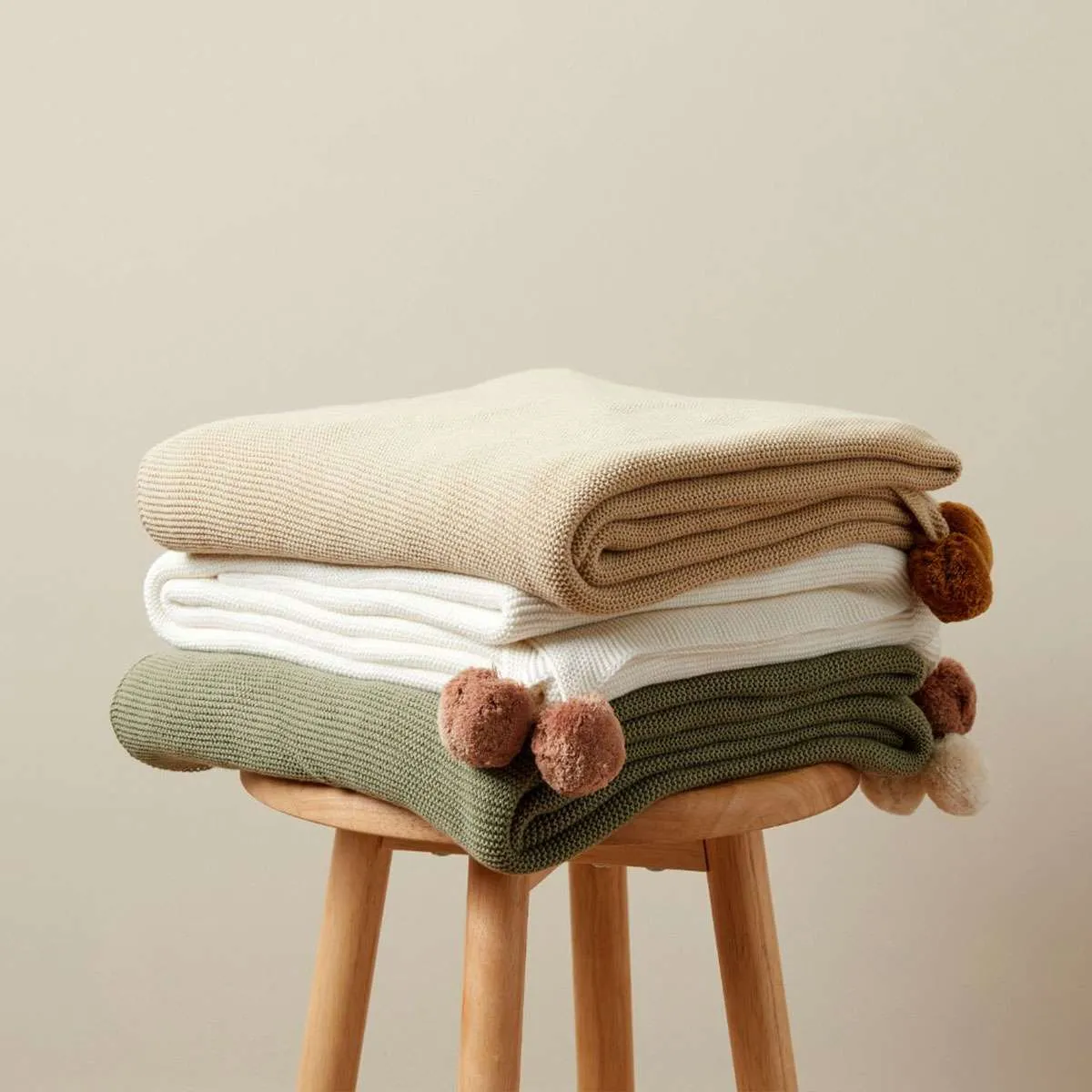 Priya Pompom Knit Throw - Ivory/Pink Mocka