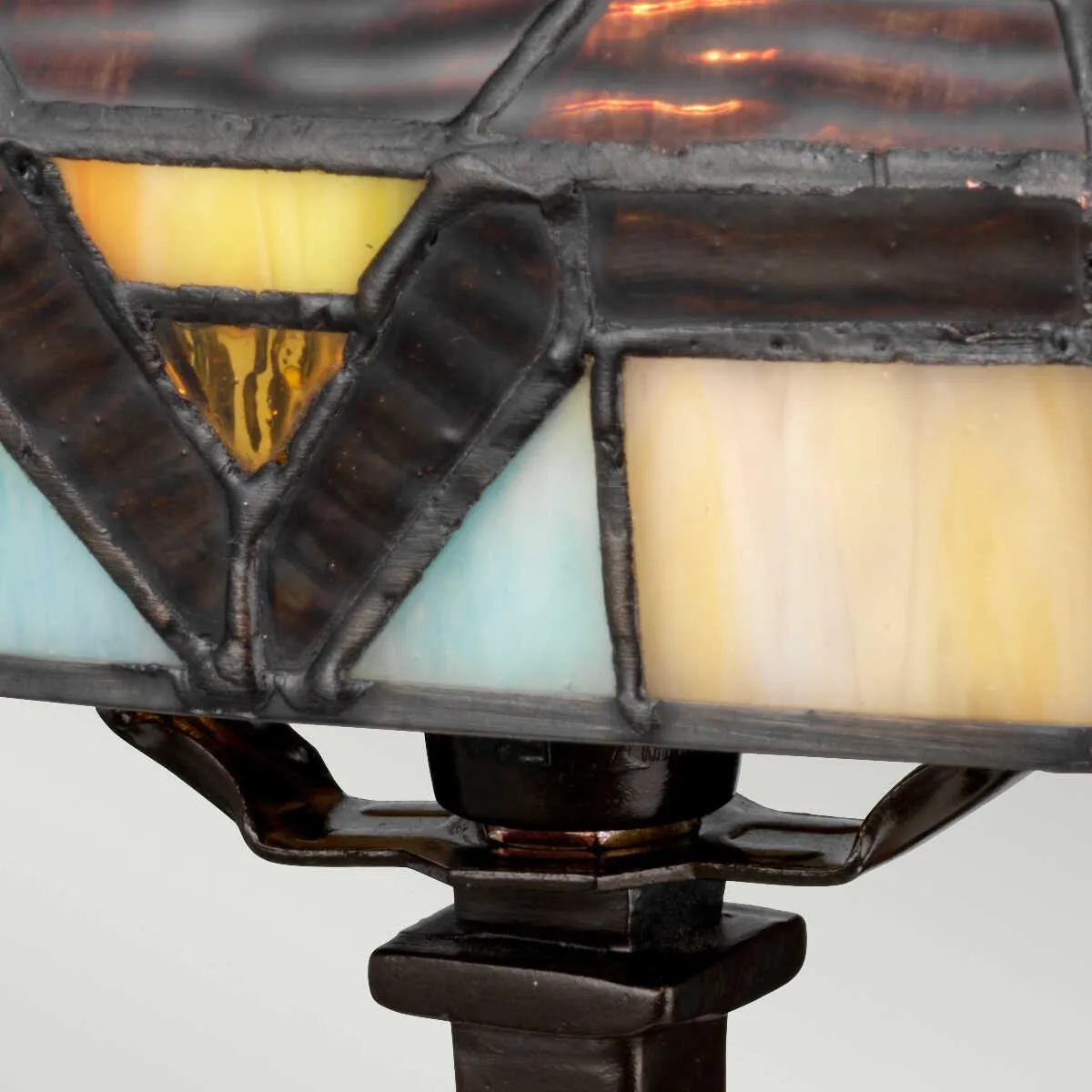Quoizel Holmes Tiffany 1 Light Mini Bedside Table Lamp