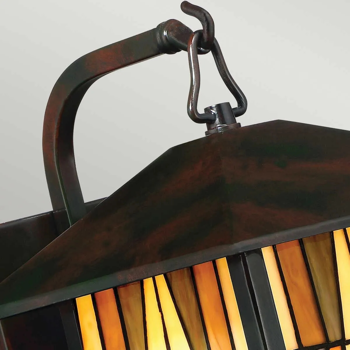 Quoizel Inglenook Medium Tiffany Outdoor Wall Light