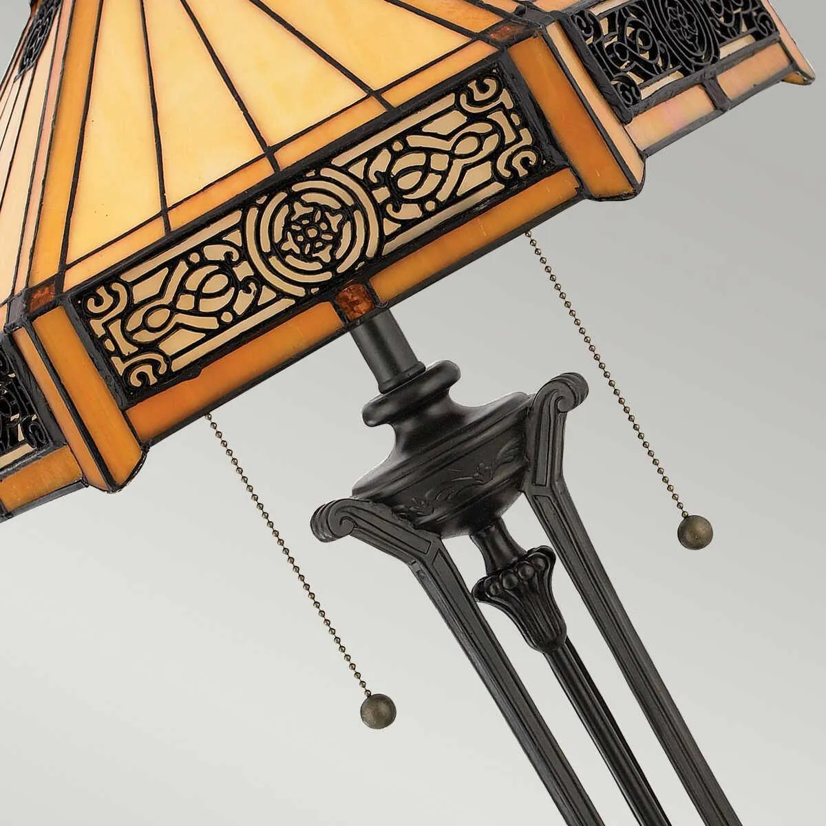 Quoizel Tiffany Indus Table Lamp