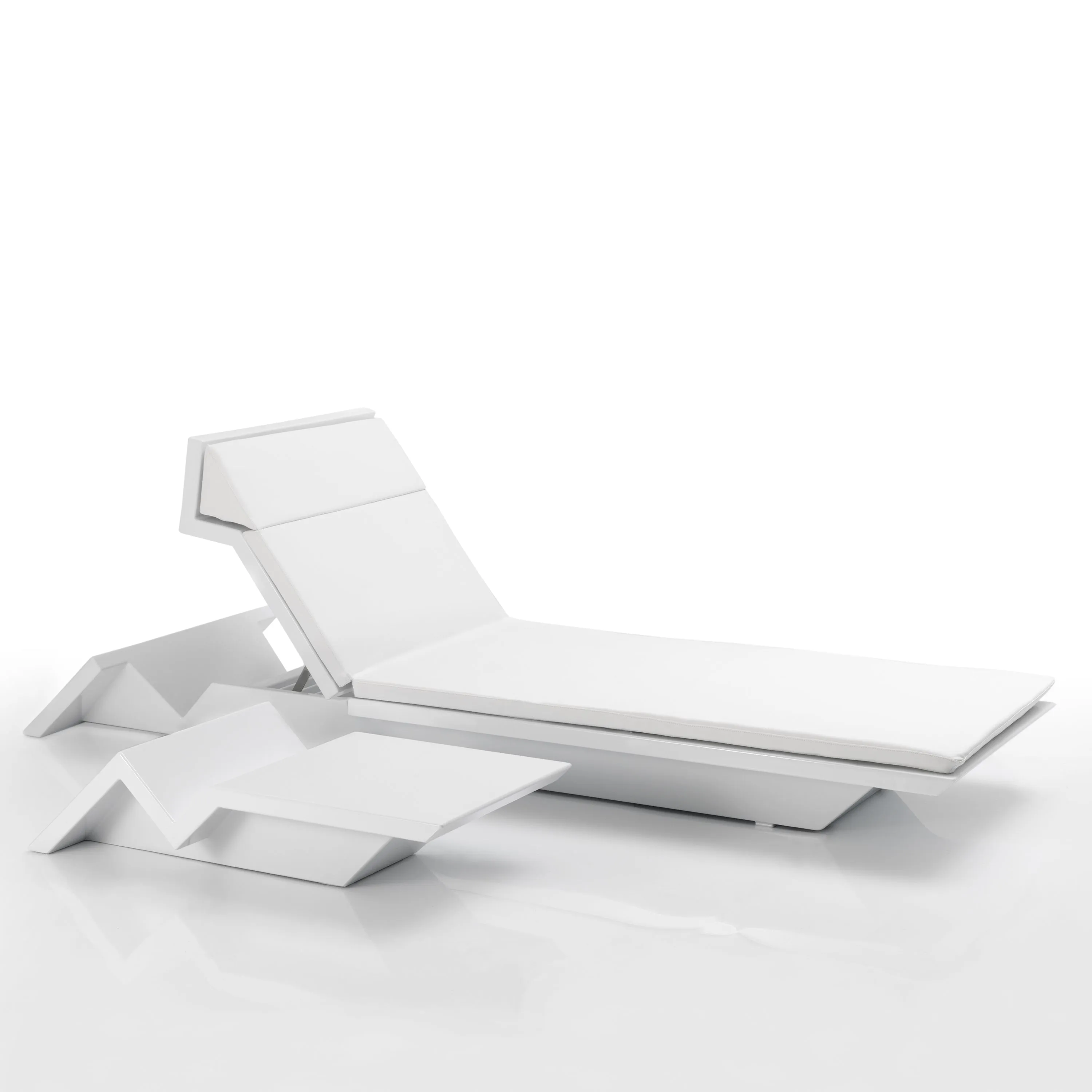 Rest Sun Chaise Table