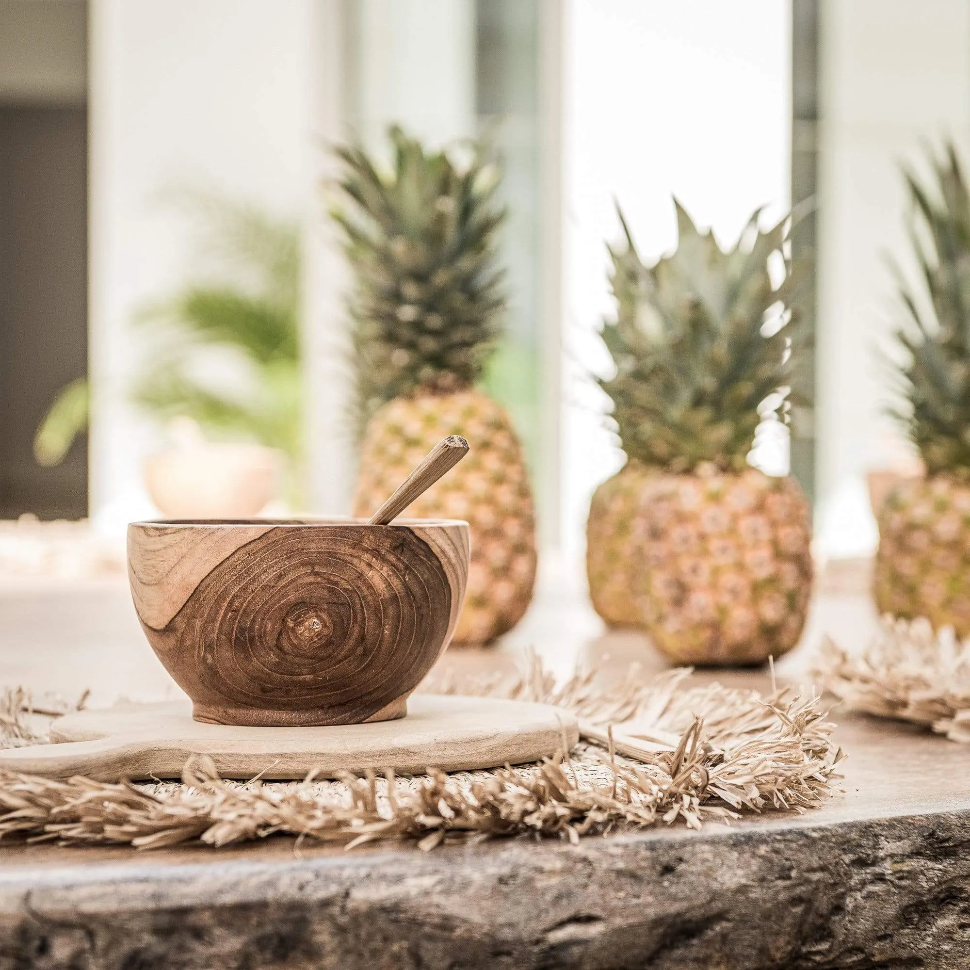 Round Teak Cutting Board With Handle | 21 cm Zoco Home