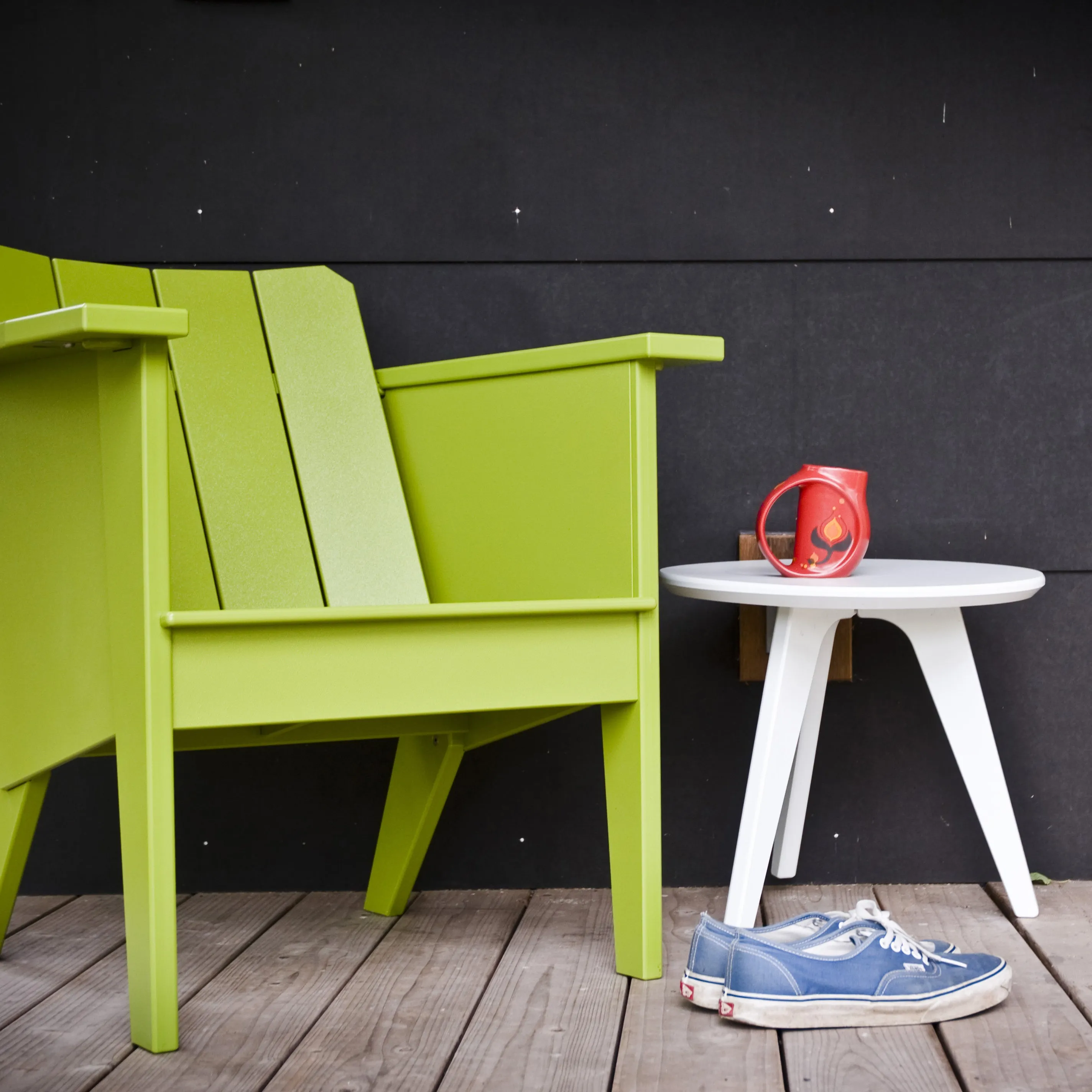 Satellite Round End Table