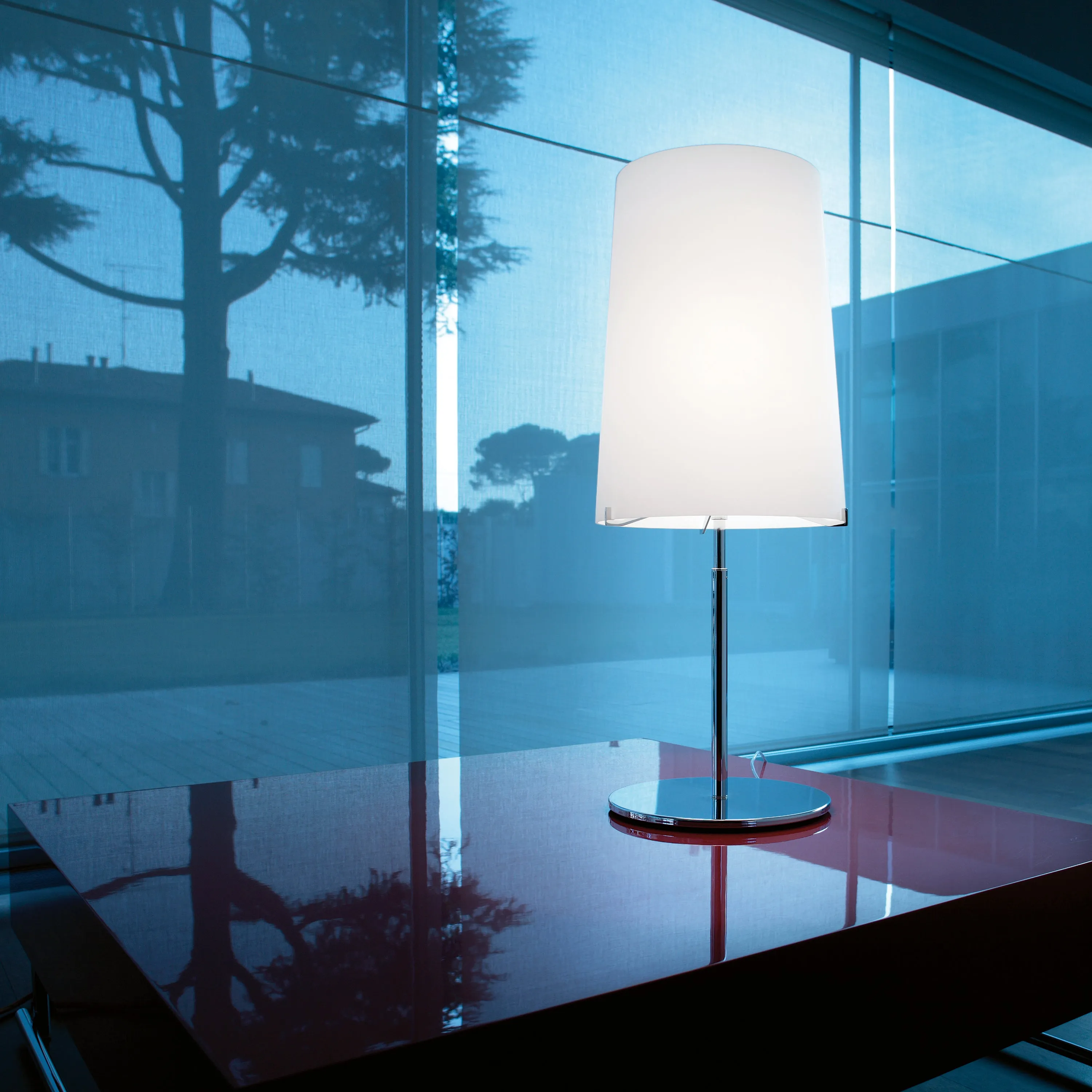 Sera Table Lamp