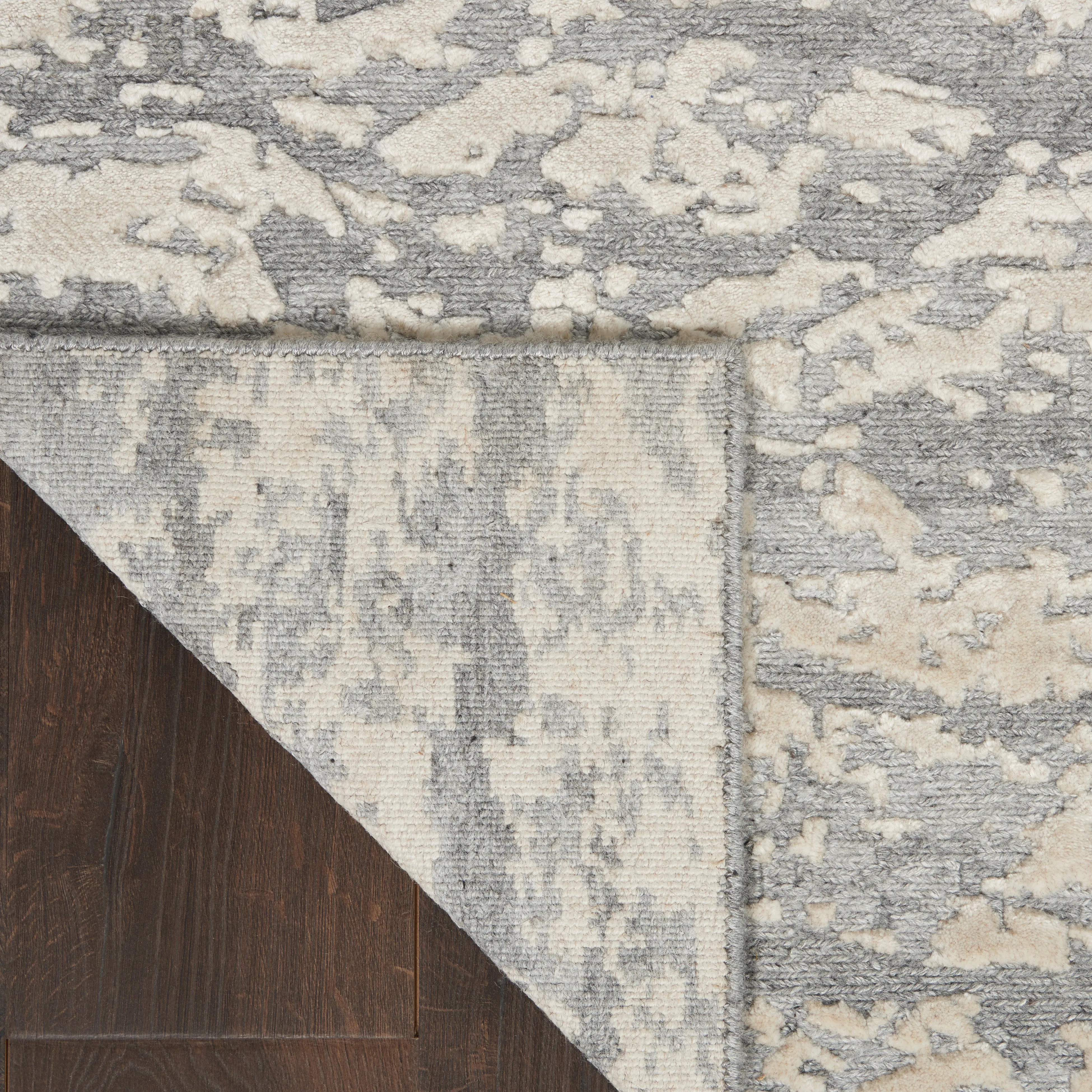 Silver Essentials Modern Wool Luxcelle Blend Rug