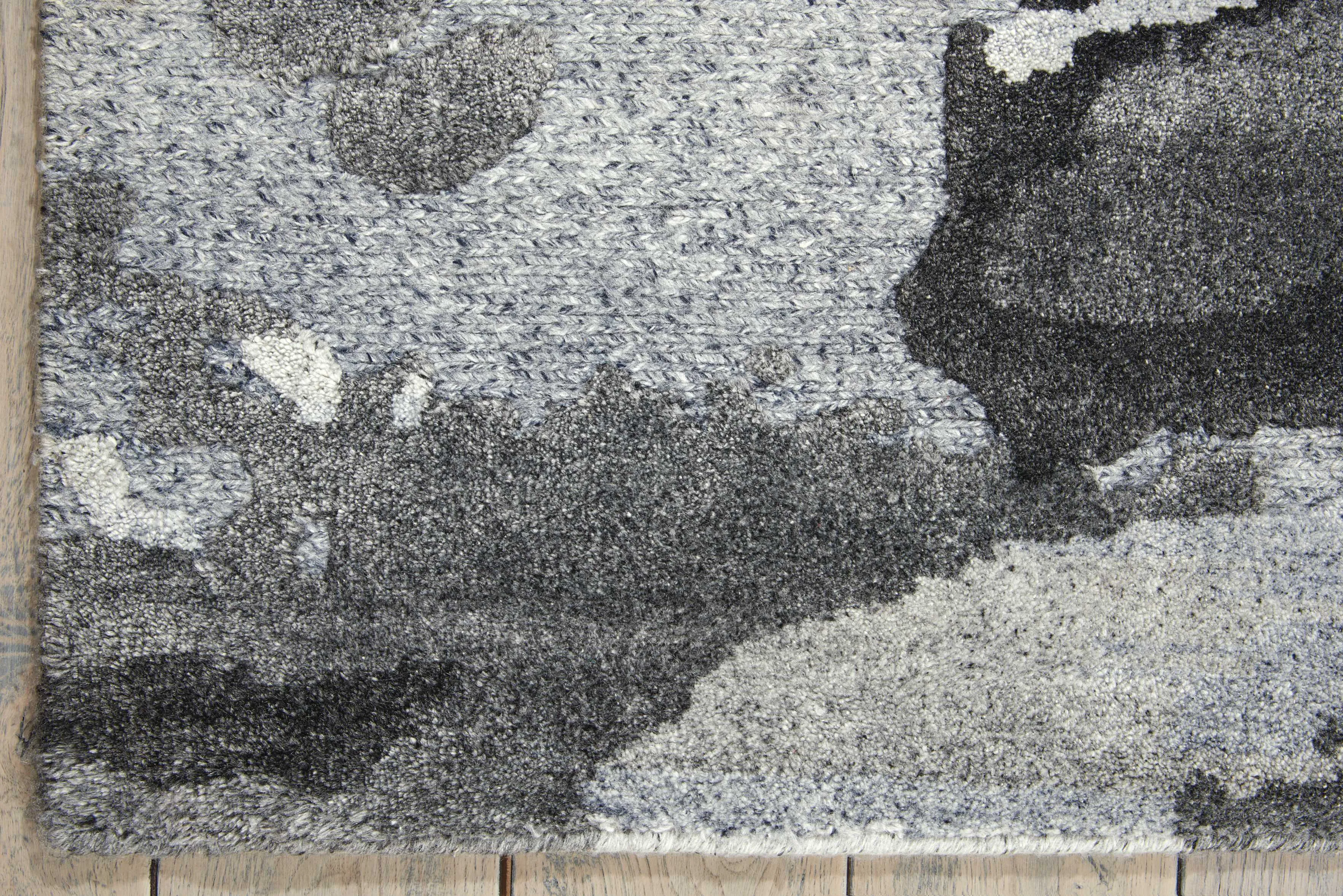 Smoke Essentials Modern Wool Luxcelle Blend Rug