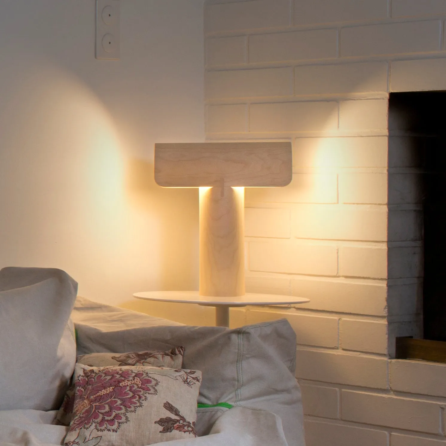 Teelo 8020 Table Lamp