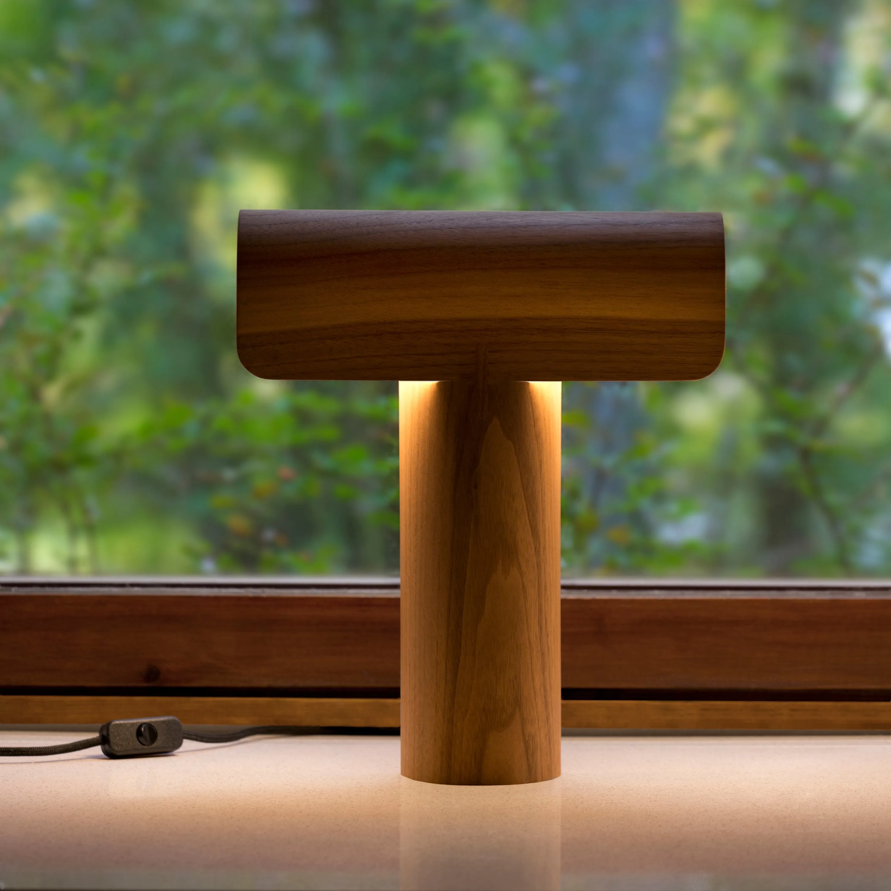 Teelo 8020 Table Lamp