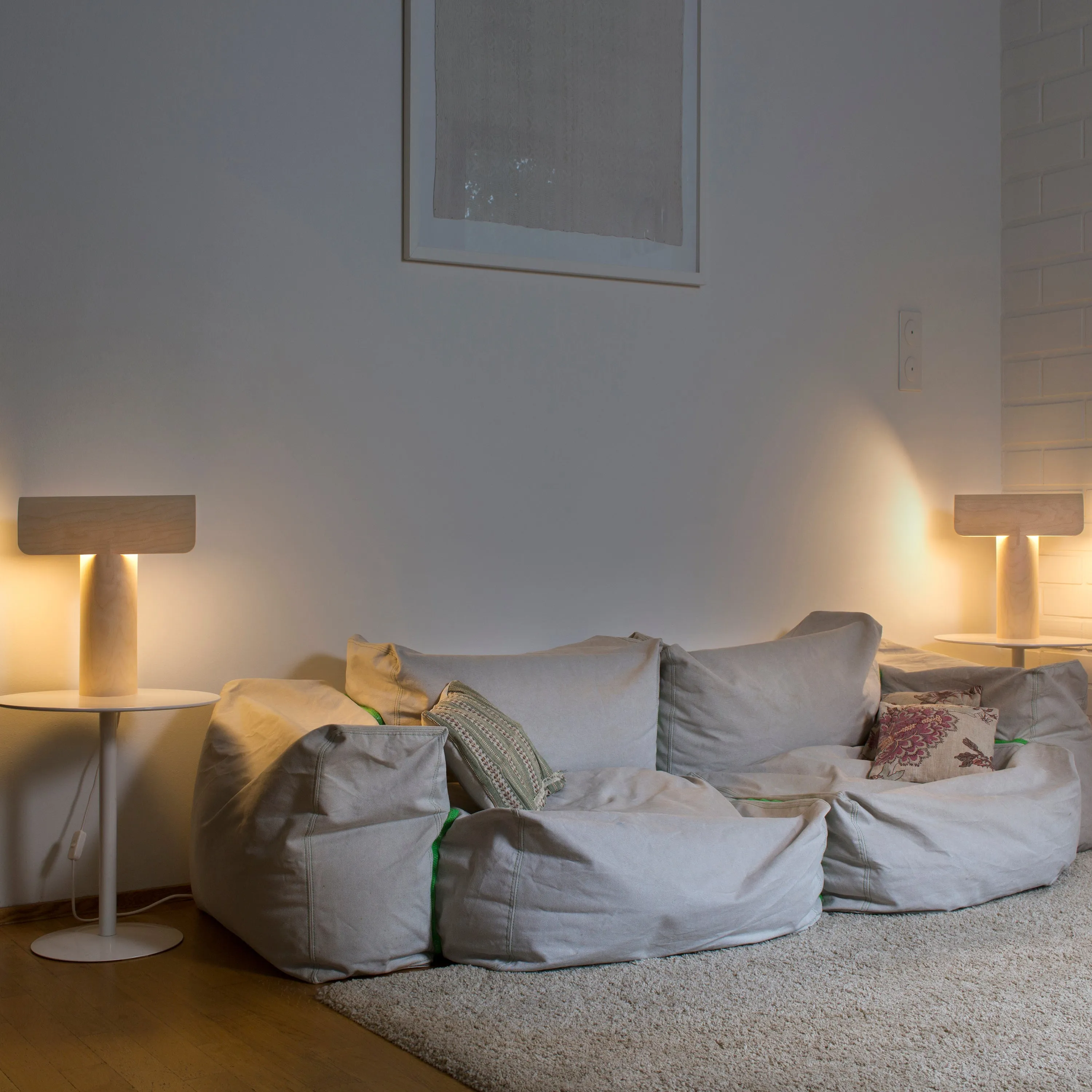 Teelo 8020 Table Lamp