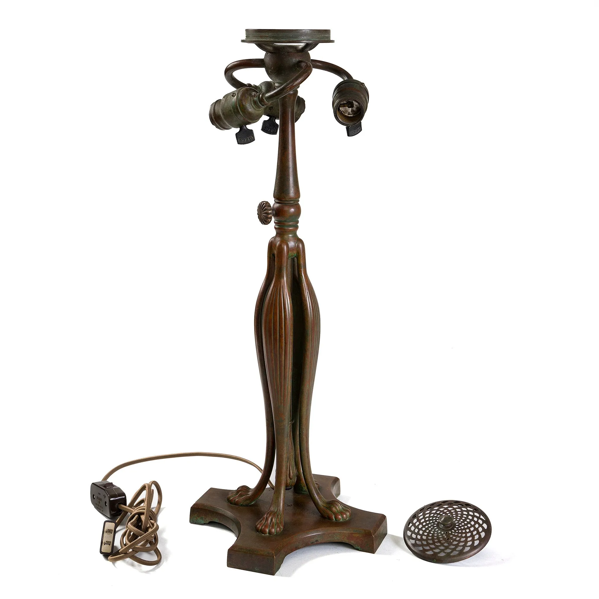 Tiffany Studios New York "Clematis" Table Lamp