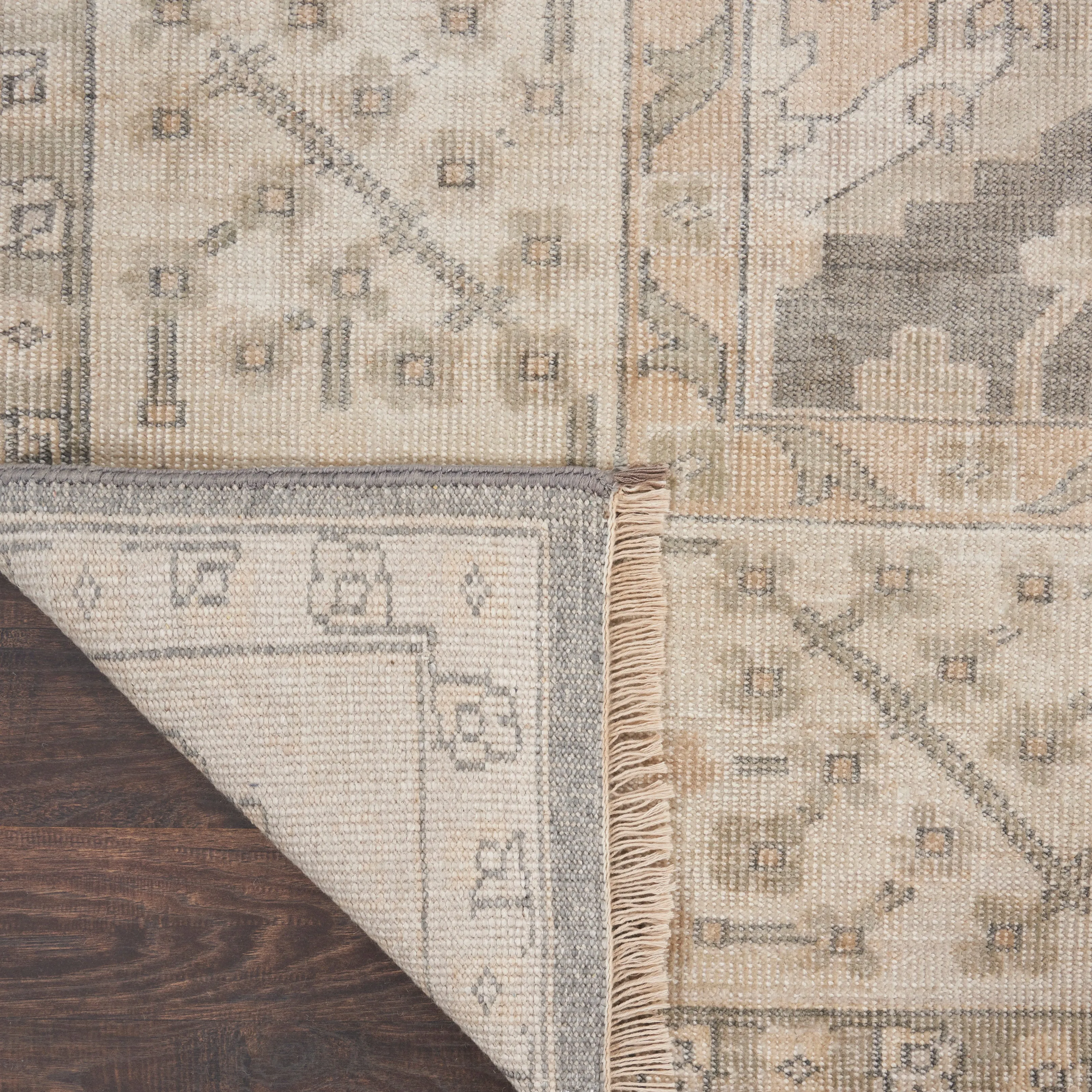 Vintage Essentials Style Rug - Pewter