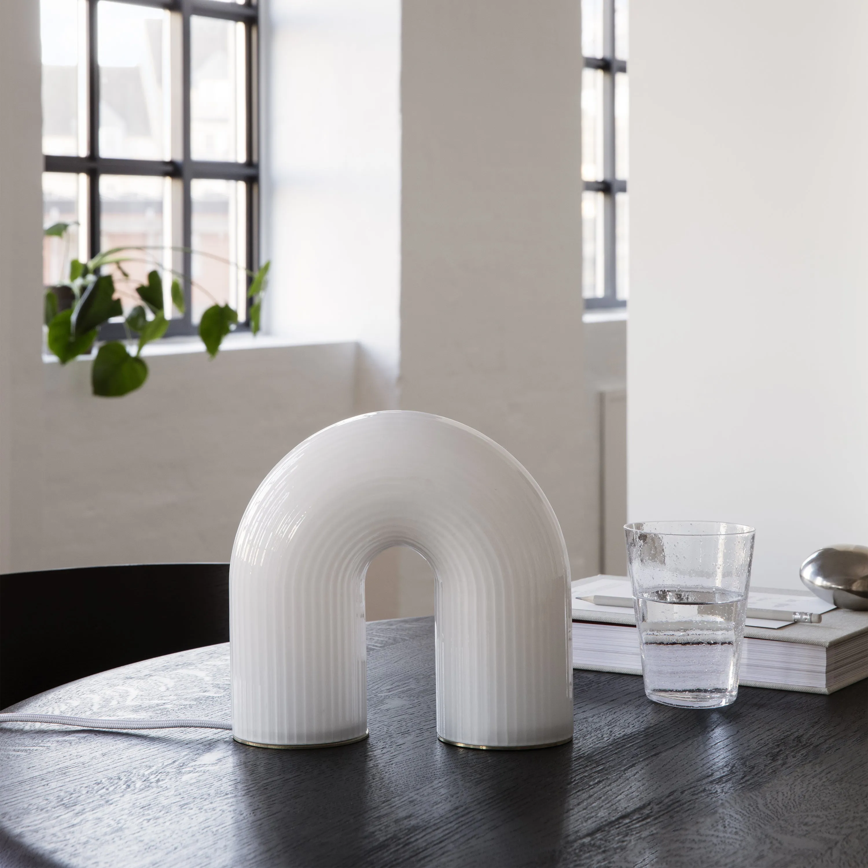 Vuelta Table Lamp