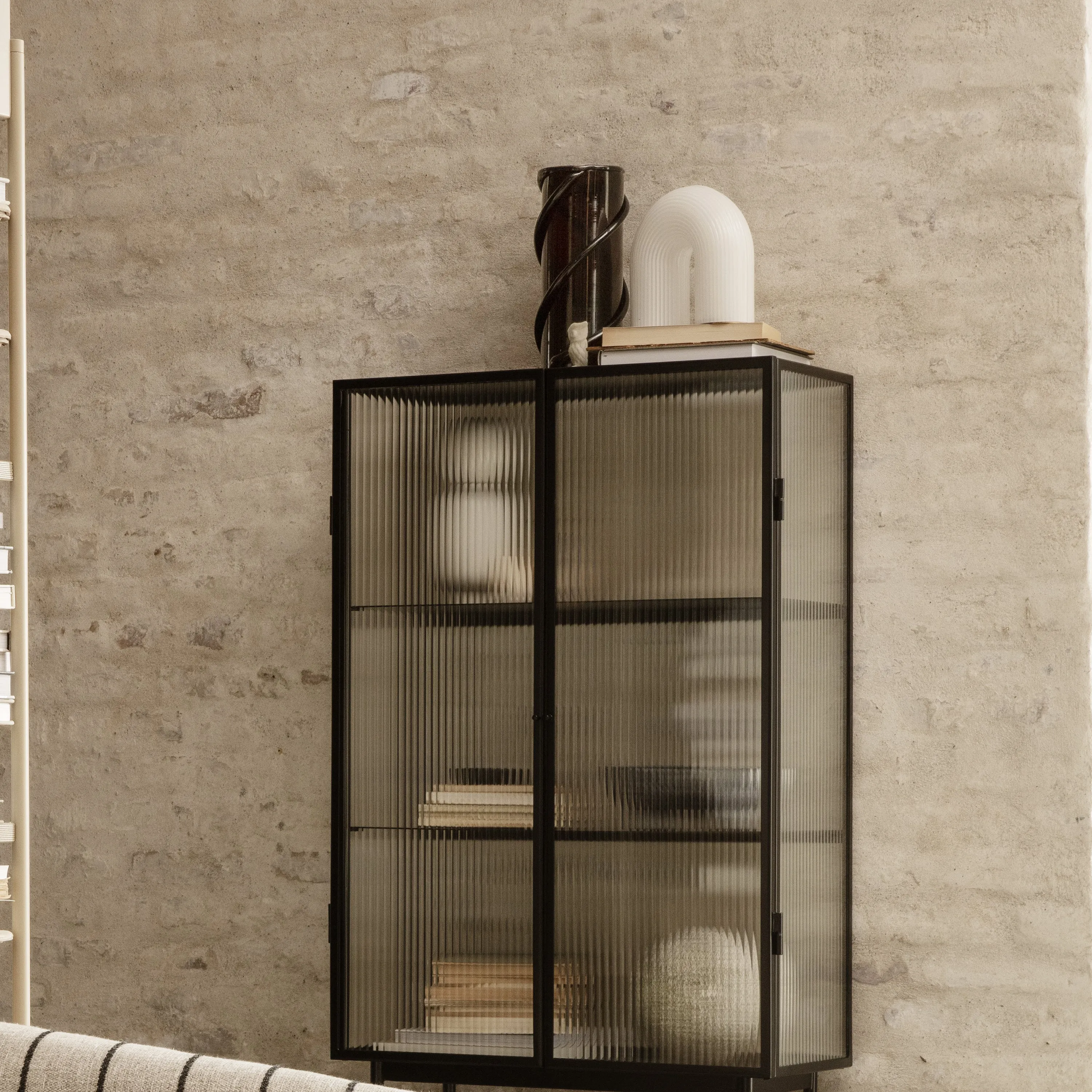 Vuelta Table Lamp