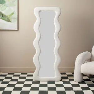 Wiggly Mirror - White Teddy Mocka
